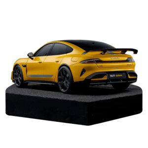 Miniatura Xiaomi SU7 Ultra 1:18 Die-cast Model Car - Amarillo - Imagen 4